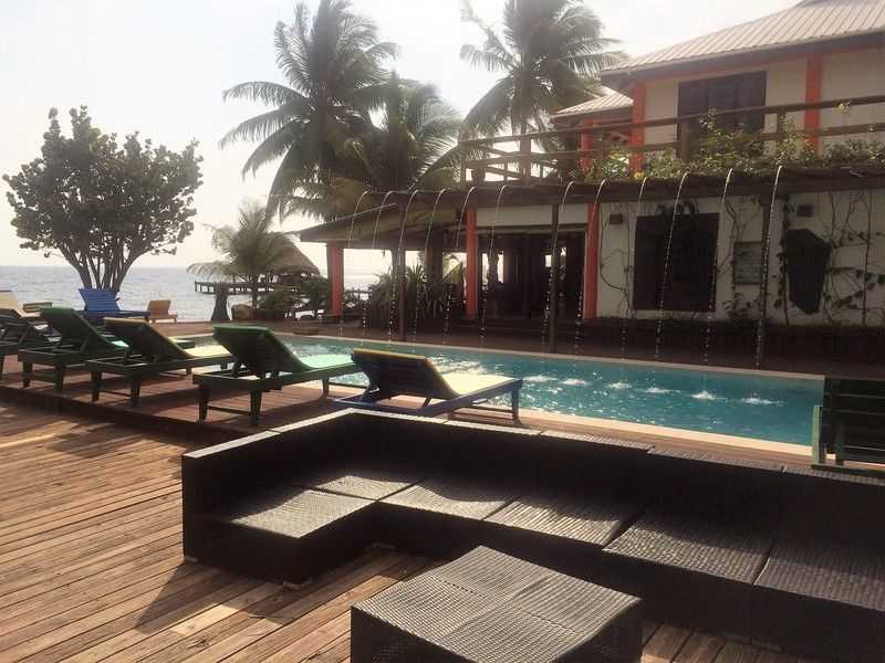 Robert'S Grove Beach Resort Placencia Exterior photo